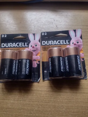 4 Pilhas alcalinas Duracell D2 grandes