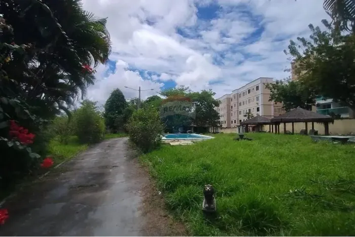 Terreno 10.700m² em localização estratégica de alto potencial  Abrantes - Camaçari/Shoppin