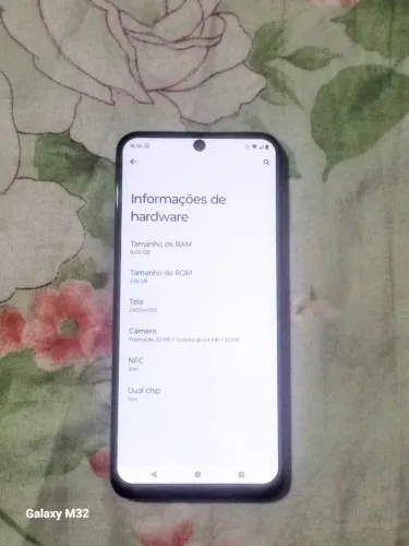 Vendo Motorola Edge 30 Neo 256GB Lilás 16GB Ram Leia o Anuncio.