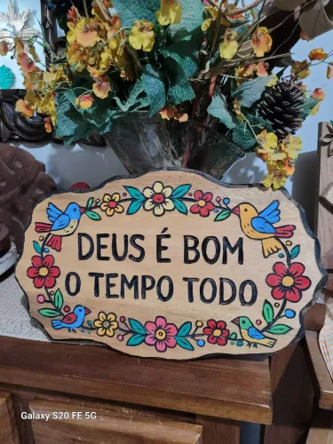 Placa Decorativa Entalhada