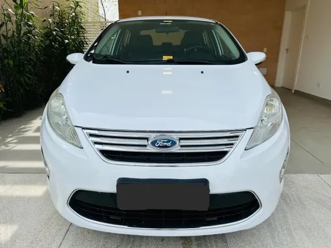 Ford Fiesta Sedan SE 1.6 16V Flex 4P 2013