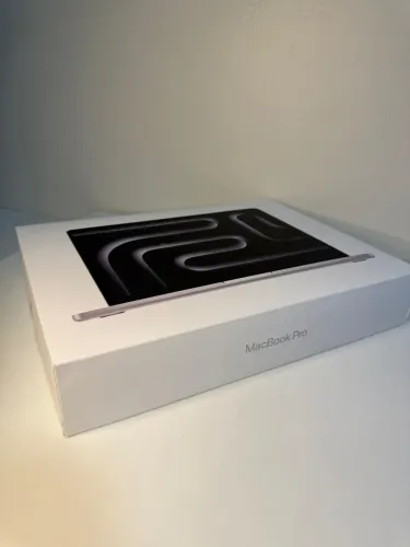 MacBook Pro M5 14? / 512 SSD 16gb de ram / lacrado