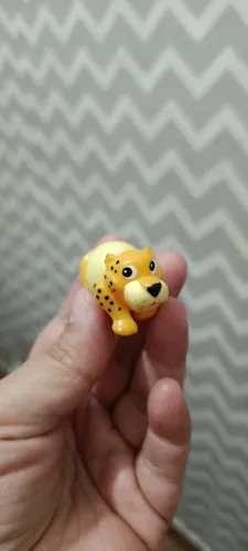 Miniatura Kinder Ovo Anos 90 - Coleção Bicho-bola (leopardo)<br>