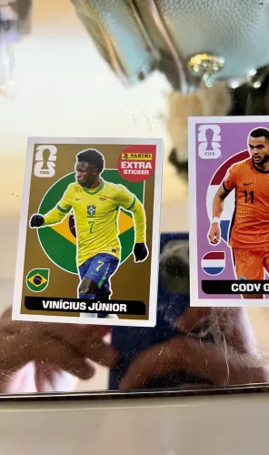 FIGURINHA EXTRA 2026 - VINI JR (OURO) LEGEND 