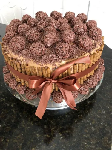 Tortas e Bolos Para Festas e Eventos