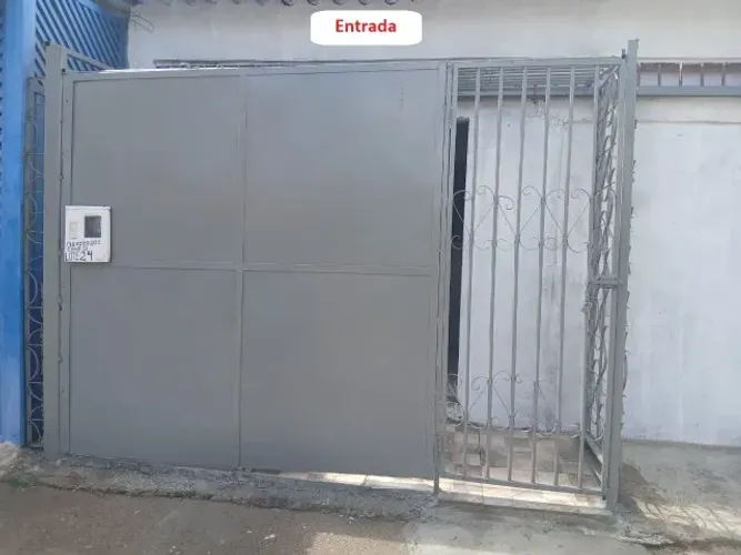 Lote com 2 Casas na Santa Maria