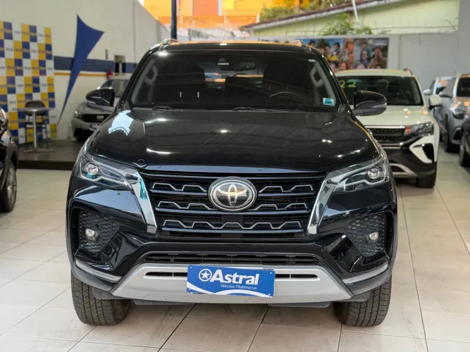 Toyota Hilux SW4 SRX 4X4 2.8 TDI 16V Dies. Aut. 2021