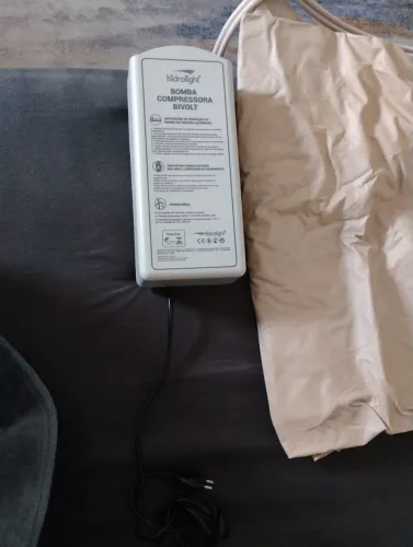 Colchão Pneumático Bivolt Anti Escaras e Almofada em Gel