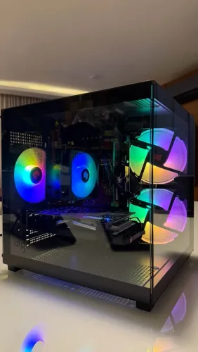 PC Gamer: Xeon 10/20, 16GB DDR4, RX580 8GB, TPM2.0