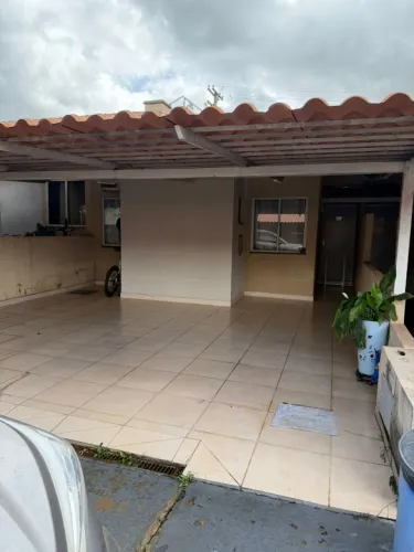 CASA DE 3 QTS SUÍTE RICA EM AMÁRIOS COND. BRISAS DO CERRADO. ATHENEU