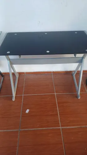 Birô 0,95 largura x 0,50 fundo x 0,84 altura