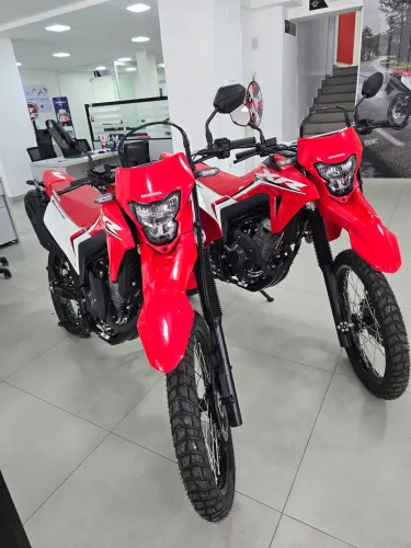 XR 300 TORNADO 2026 - R$ 7.600,00 entrada + 48x 1.506,44