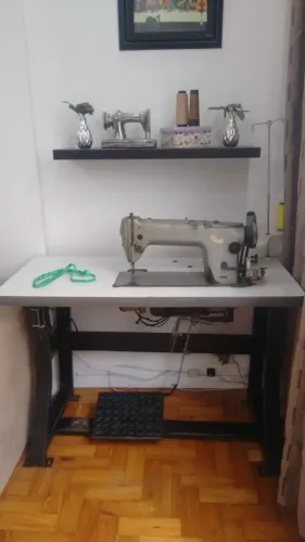 Máquina de Costura Reta Industrial