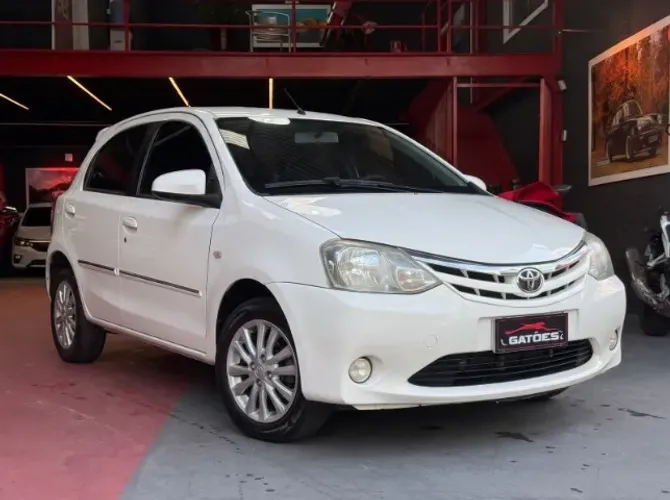 Toyota Etios XLS 1.5 Flex 16V 5P Mec. 2014