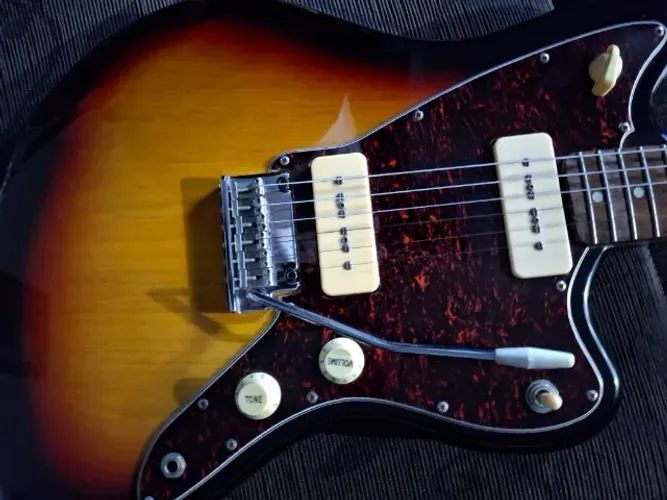 guitarra tagima jazzmaster woodstock 61 