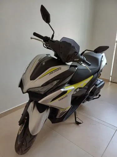Yamaha Aerox 2026 Prata 800km