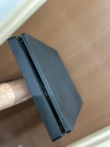 Ps4 slim novinho