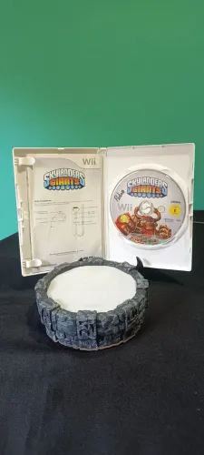 Skylanders Giants Nintendo Wii Original + Portal do Poder USB (Sem Bonecos)