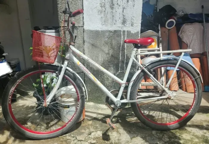 Bicicleta Cairu Genova Aro 26 com Cesta