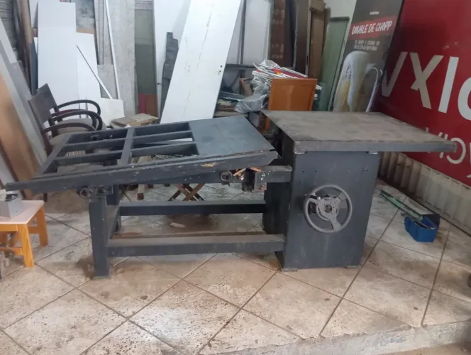 Esquadrejadeira 2900