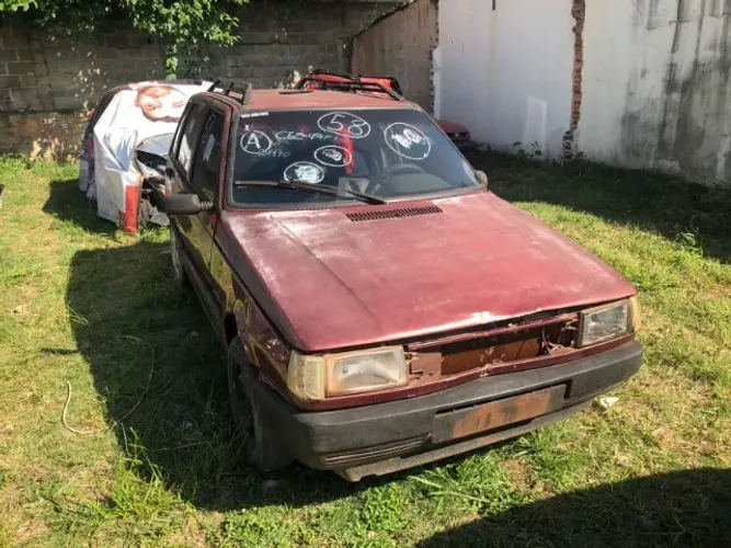 Sucata Fiat Uno Mille 1996 Disponível Para Retirada De Peças
