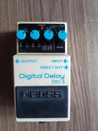 Pedal Boss Digital Delay Dd-3 - Usado