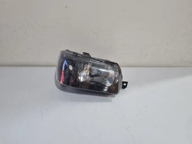 Farol direito Uno / Fiorino 2004/2005/2006/2007/2008/2009/2010/2011/2012/2013