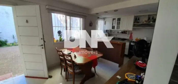 Casa de Vila - Duplex / Residencial / Glória