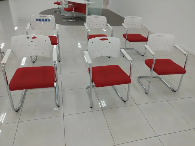 Cadeiras de Escritório Fixas Cavaletti