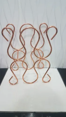 Suporte de Garrafa de Vinho em Metal Dourado