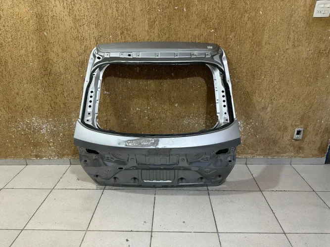 Tampa traseira HRV / HR-V 2023/2024/2025