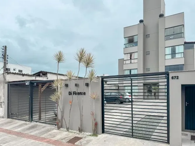 Imóvel para venda tem 56 metros quadrados com 2 quartos em Areias - Camboriú - SC