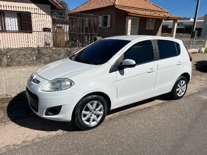 Fiat Palio Attractive 1.0 EVO Fire Flex 8V 5P 2014