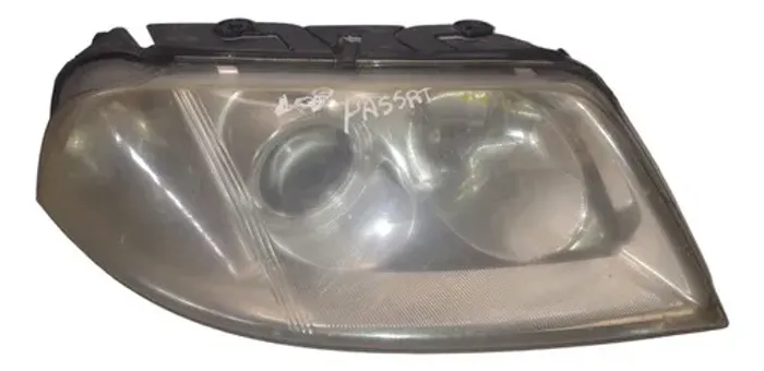 Farol Direito Passat 2001 A 2005