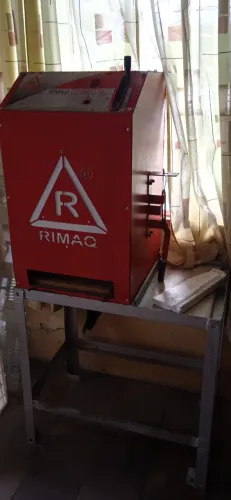 Máquina de fabricar chinelos
