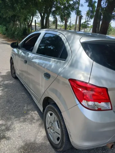 Chevrolet Onix JOY Hatch 1.0 8V Flex Mec. 4P 2018
