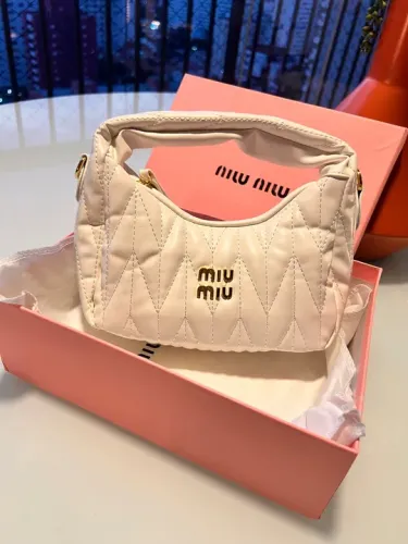 Bolsa Miu Miu branca