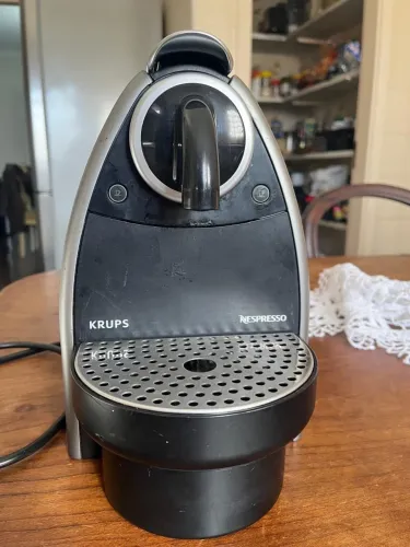 Cafeteira nespresso krups 220v