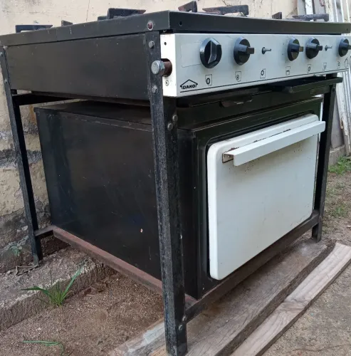 Fogão Industrial Dako com Forno