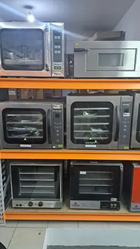A. Forno Industrial convector 
