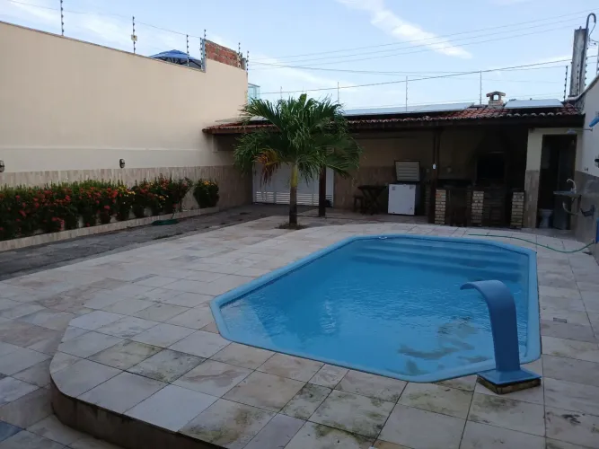 R$ 450,00 a diária! Estilosa casa de praia na Redinha Nova para lazer em família
