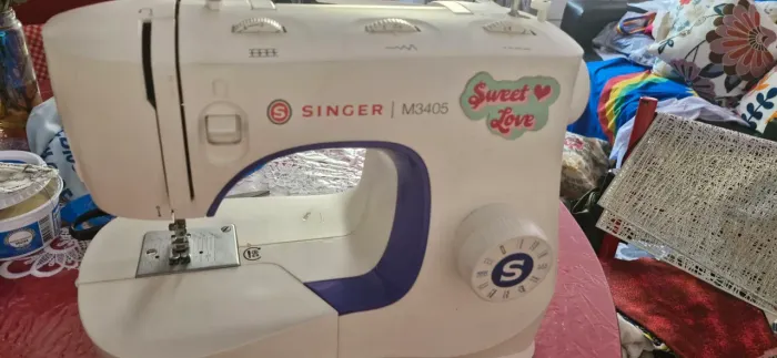 Máquina Singer Sterling Edition e M3405.