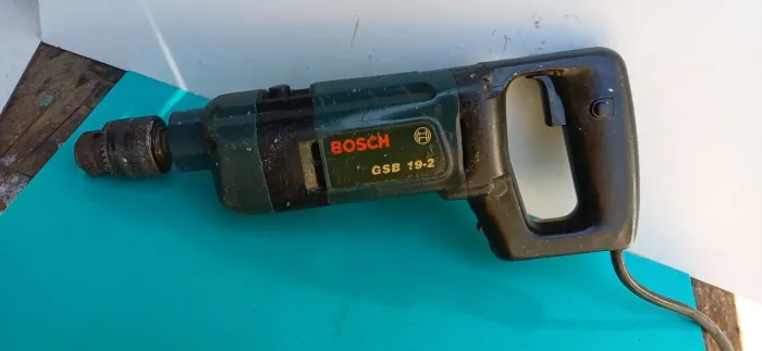 Furadeira Bosch GSB 19-2