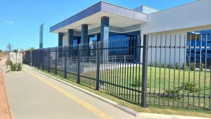Portões Grades Estruturas Escadas de Ferro SJC São José dos Campos Caçapava Jacareí