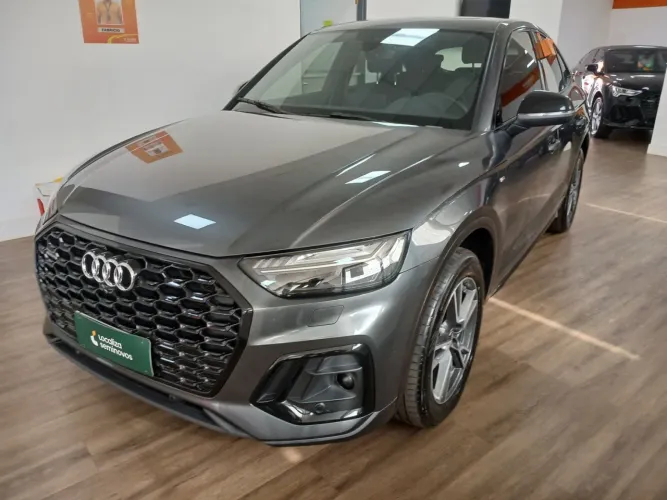 Audi Q5 SB P Black. 2.0 TFSIe S.tr. QT (hib.) 2023
