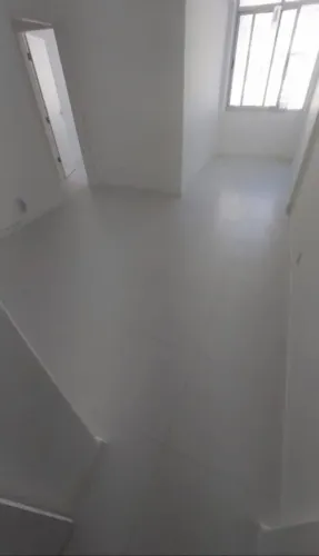 Imóvel para aluguel possui 50 metros quadrados com 2 quartos em Copacabana - Rio de Janeir