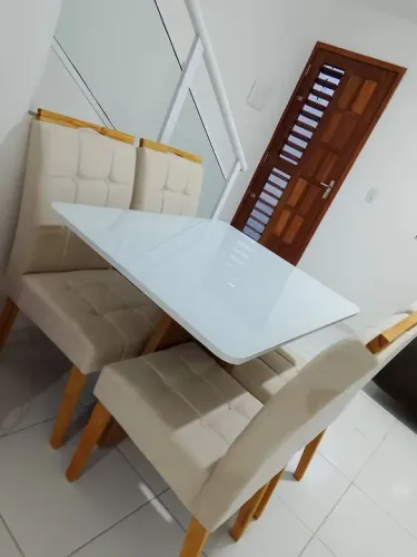 Mesa de Jantar Branca 4 Cadeiras