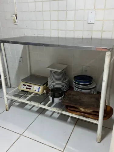 Mesa de aço inox para cozinha industrial