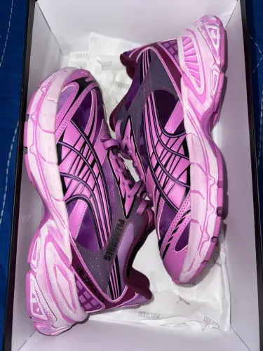 Puma Velophasis x Pleasures Pink