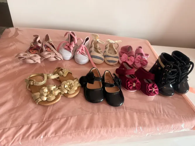 Sandália para bebê de 0 a 6 meses 